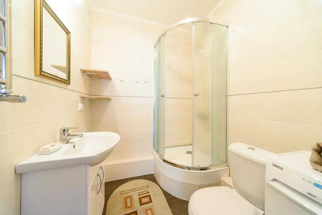 Bright New Apartment Near Airport Zhylayny Kyiv